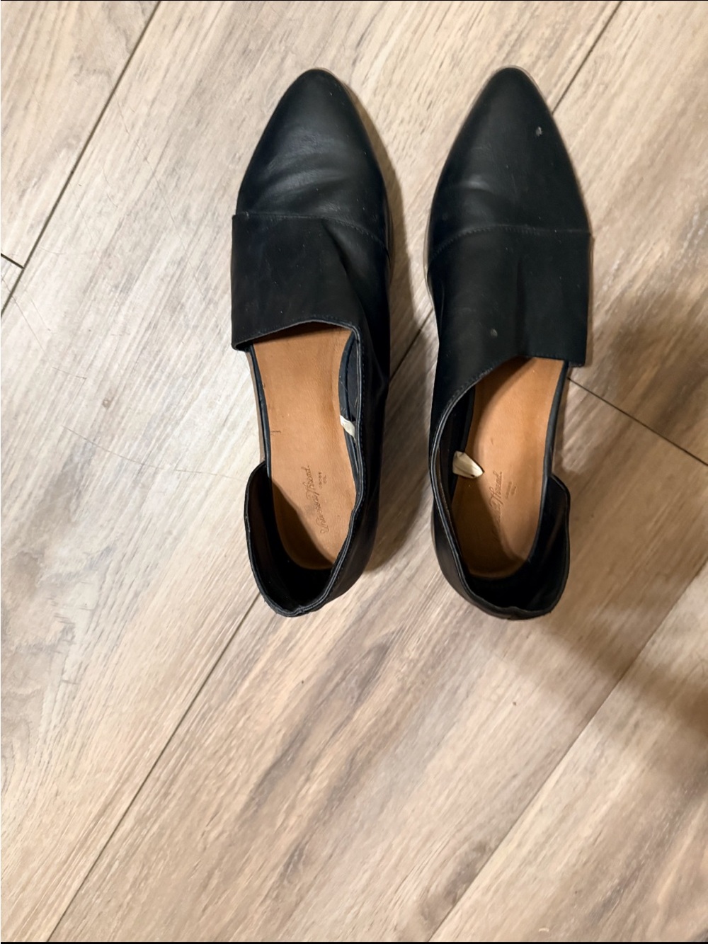 Universal Thread Black Pointed D'Orsay Slip-On Flats
